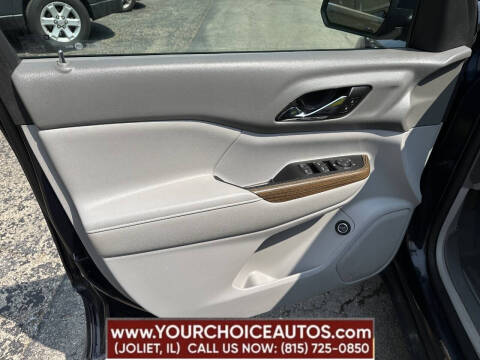 2017 GMC Acadia SLE-2