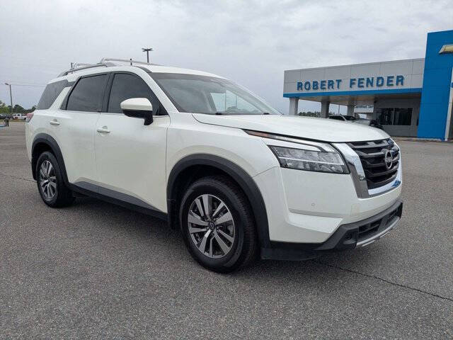 2023 Nissan Pathfinder SL