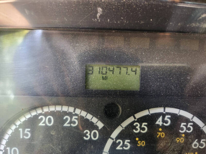 2006 Freightliner M2 106