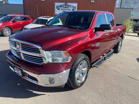 2017 RAM 1500 SLT