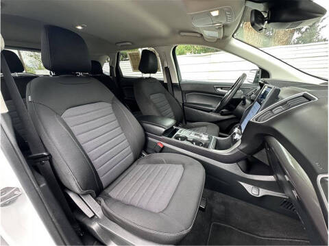 2024 Ford Edge SE