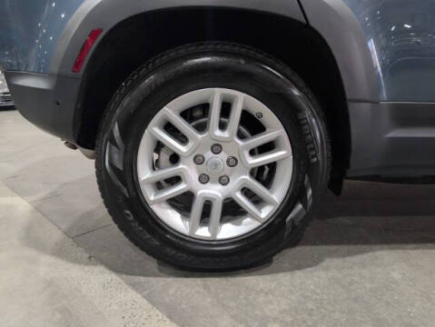 2020 Land Rover Defender 110 S