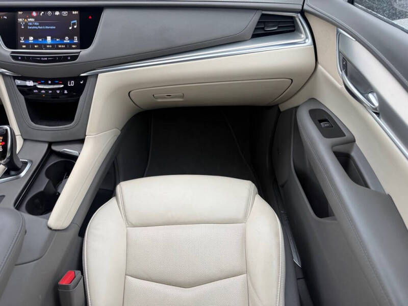 2018 Cadillac XT5 Luxury