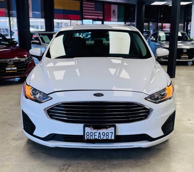 2020 Ford Fusion SE