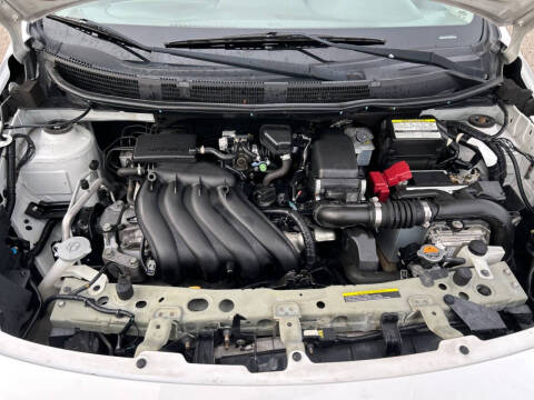 2014 Nissan Versa 1.6 SV