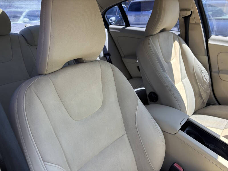 2012 Volvo S60 T5