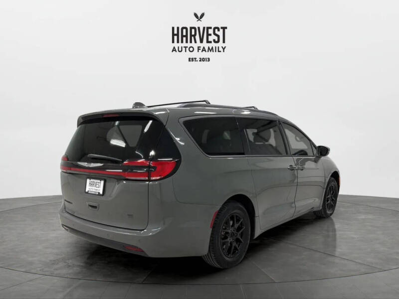 2021 Chrysler Pacifica Touring L