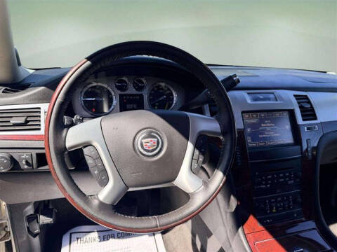 2013 Cadillac Escalade Luxury