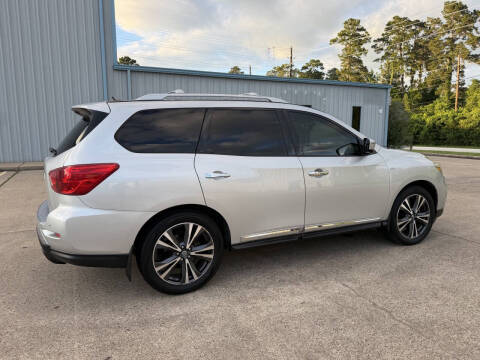 2017 Nissan Pathfinder Platinum