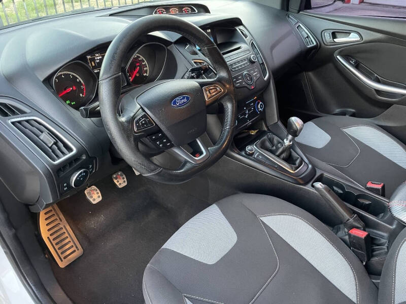 2016 Ford Focus ST