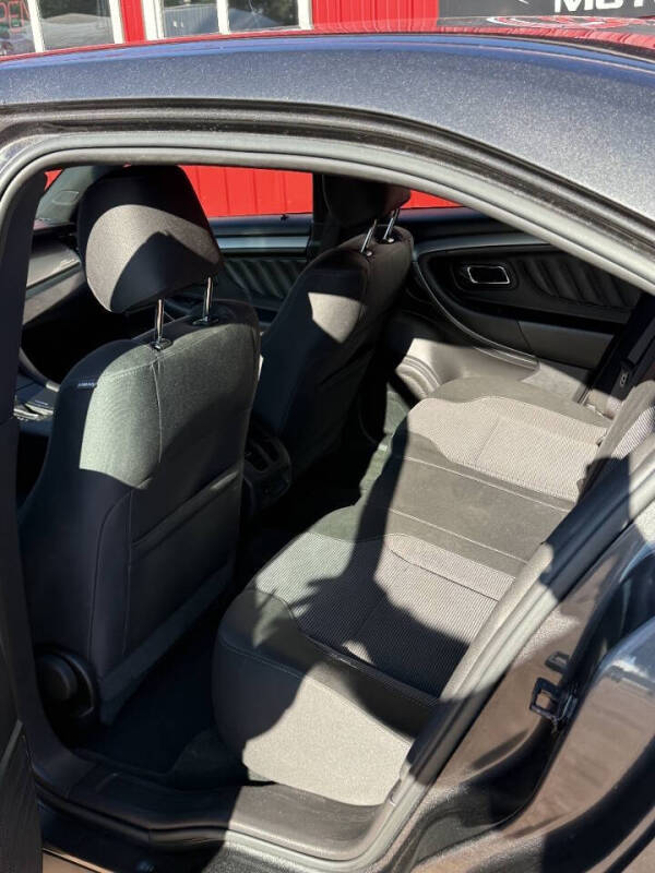 2017 Ford Taurus SEL