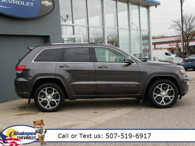 Used 2018 Jeep Grand Cherokee Limited Sterling Edition with VIN 1C4RJFBG1JC210611 for sale in Shakopee, Minnesota