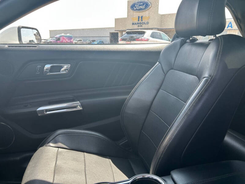 2016 Ford Mustang EcoBoost Premium