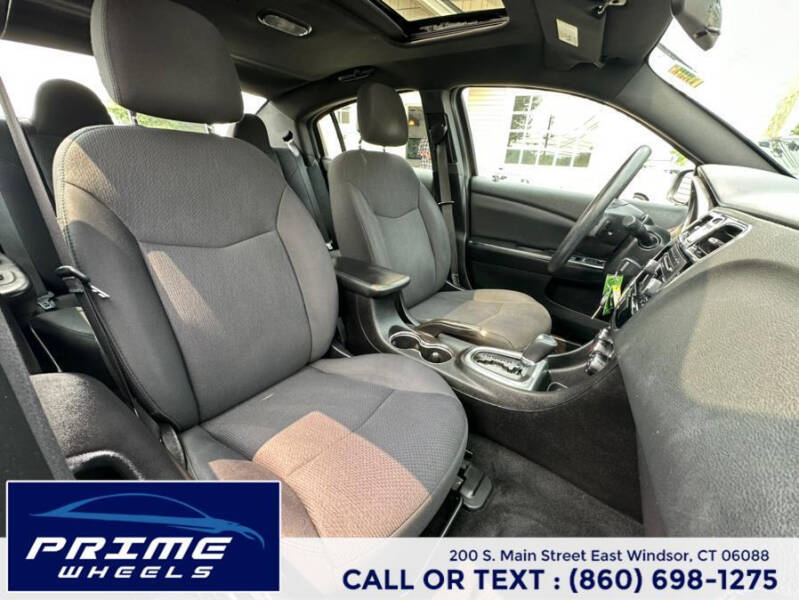 2013 Chrysler 200 LX