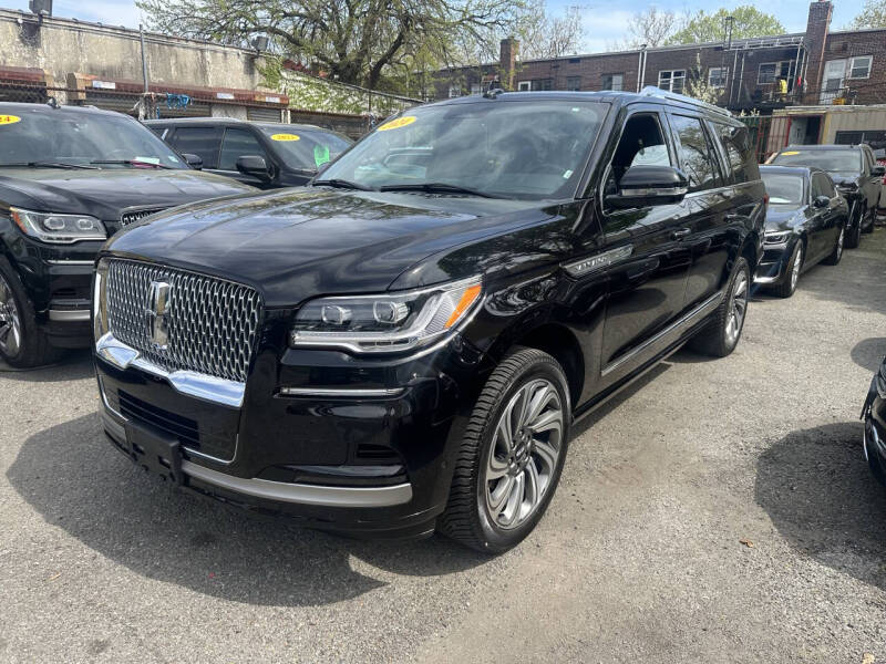 Used 2024 Lincoln Navigator Premiere L with VIN 5LMJJ3NG6REL01017 for sale in Brooklyn, NY