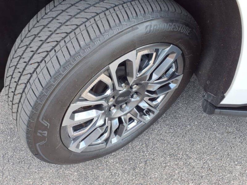 2023 GMC Yukon Denali Ultimate