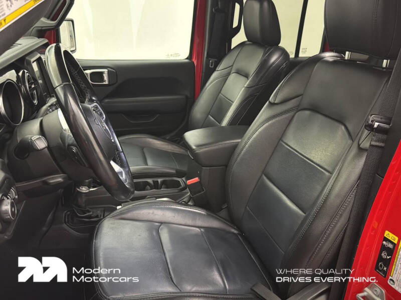 2020 Jeep Wrangler Unlimited Sahara Altitude