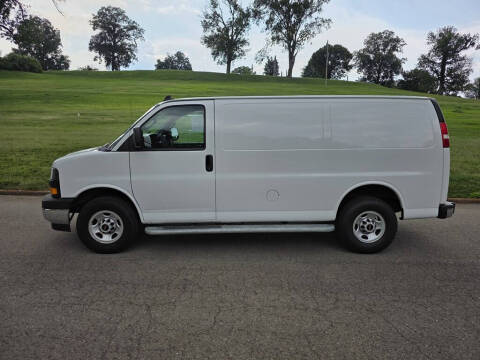 2023 GMC Savana 2500