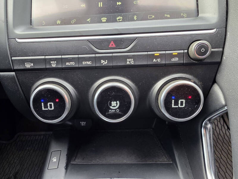 2019 Jaguar E-PACE P250 SE