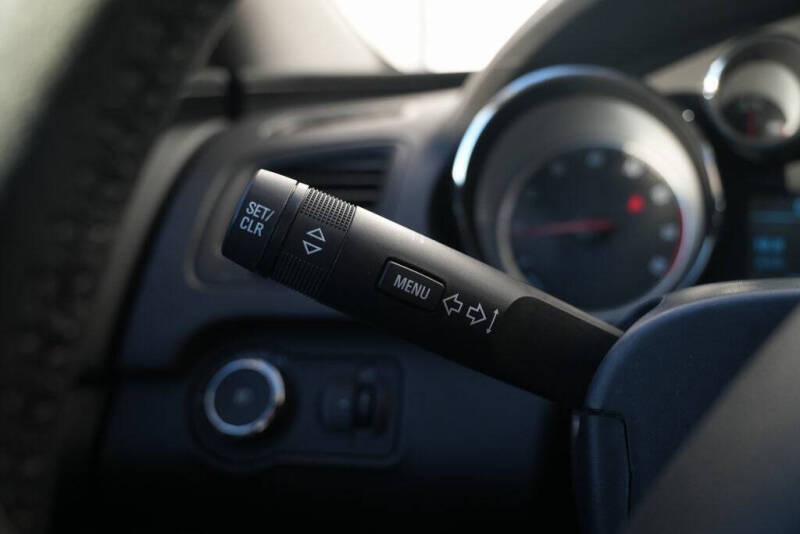 2013 Buick Regal Premium 1