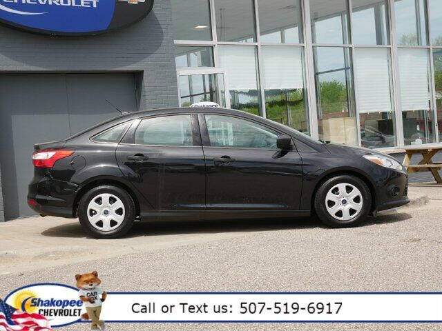 Used 2013 Ford Focus S with VIN 1FADP3E28DL334814 for sale in Shakopee, Minnesota