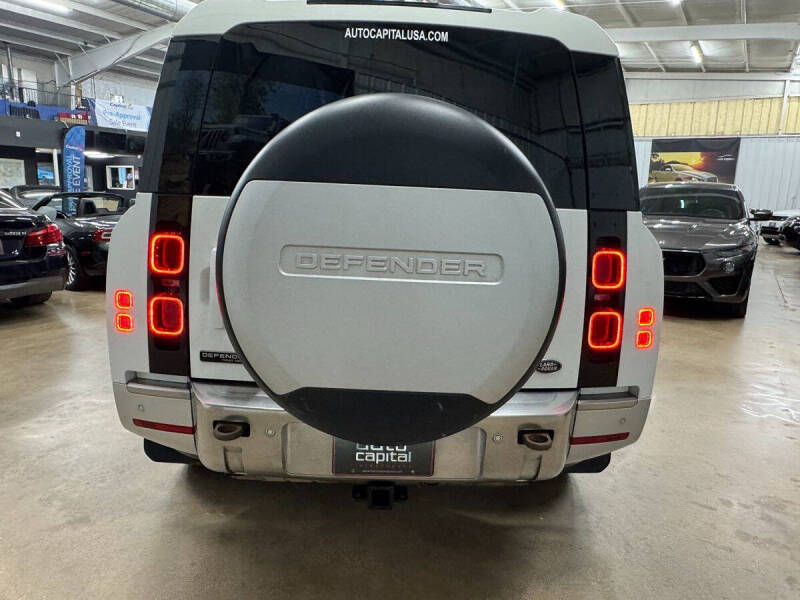 2023 Land Rover Defender 130 First Edition