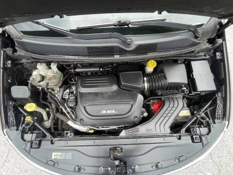 2017 Chrysler Pacifica Touring-L