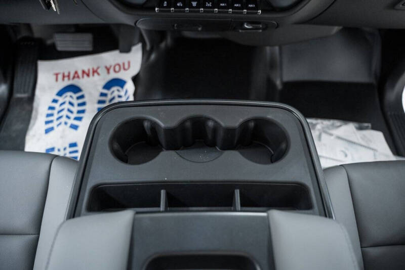 2024 Chevrolet Silverado 5500HD