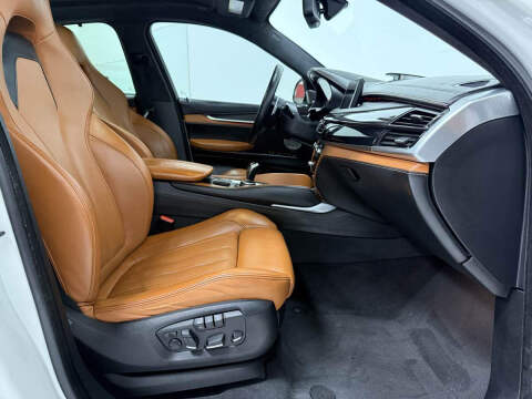 2016 BMW X6 M