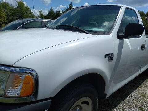 2002 Ford F-150 for sale at C & R Auto Sales in Bowlegs OK