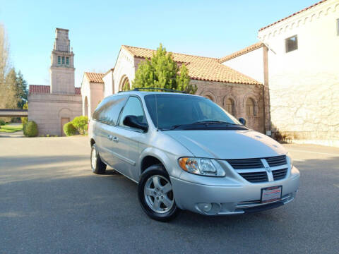 2005 Dodge Grand Caravan for sale at EZ Deals Auto in Seattle WA