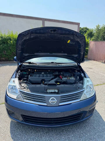 2008 Nissan Versa 1.8 S