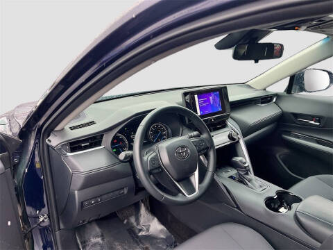 2024 Toyota Venza LE