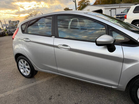 2012 Ford Fiesta SE