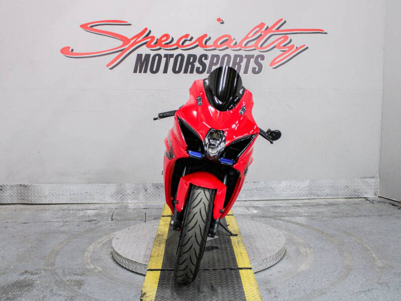 2017 Suzuki GSX-R1000