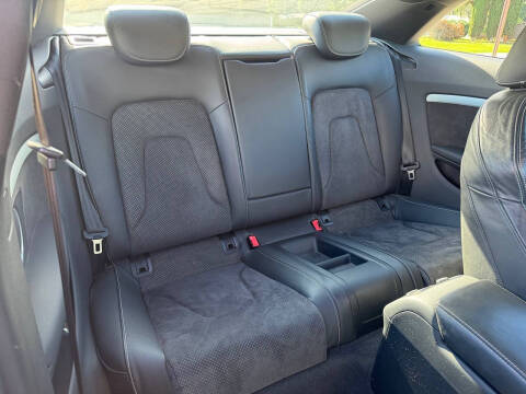 2011 Audi A5 2.0T quattro Prestige