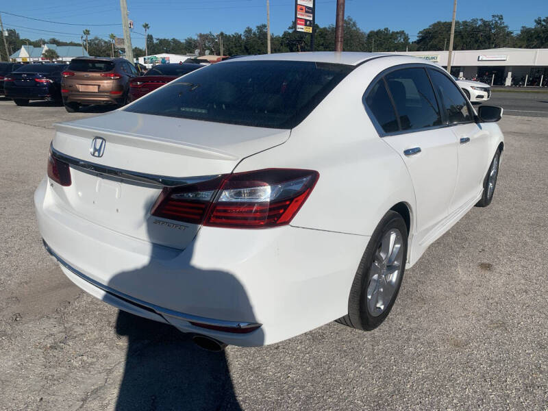 2017 Honda Accord Sport SE photo 8