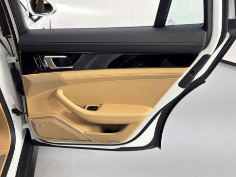 2021 Porsche Panamera 4S E-Hybrid