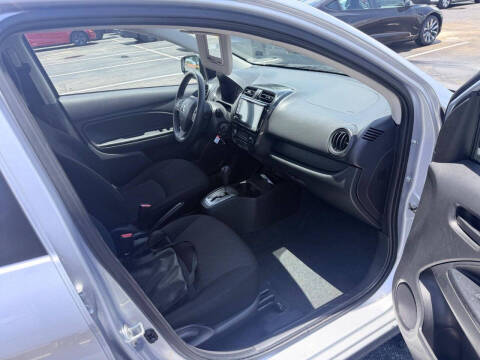 2024 Mitsubishi Mirage ES