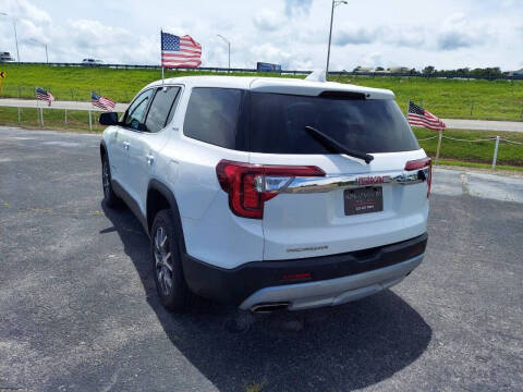 2022 GMC Acadia SLE