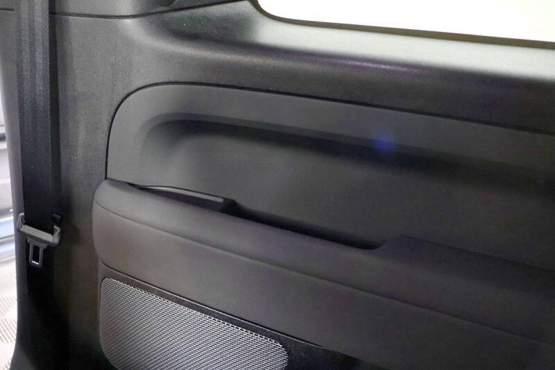 2023 Land Rover Defender 90 S