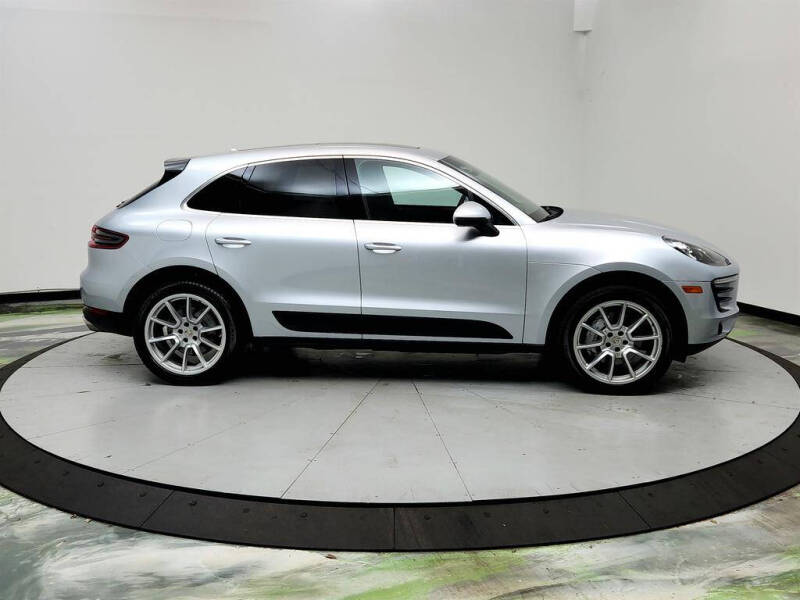 2016 Porsche Macan S