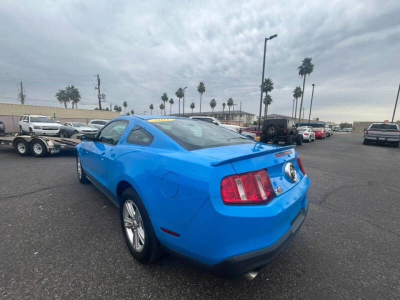 2011 Ford Mustang V6