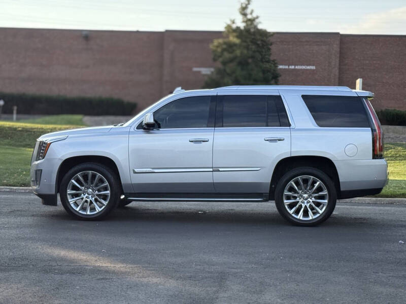 2018 Cadillac Escalade Luxury