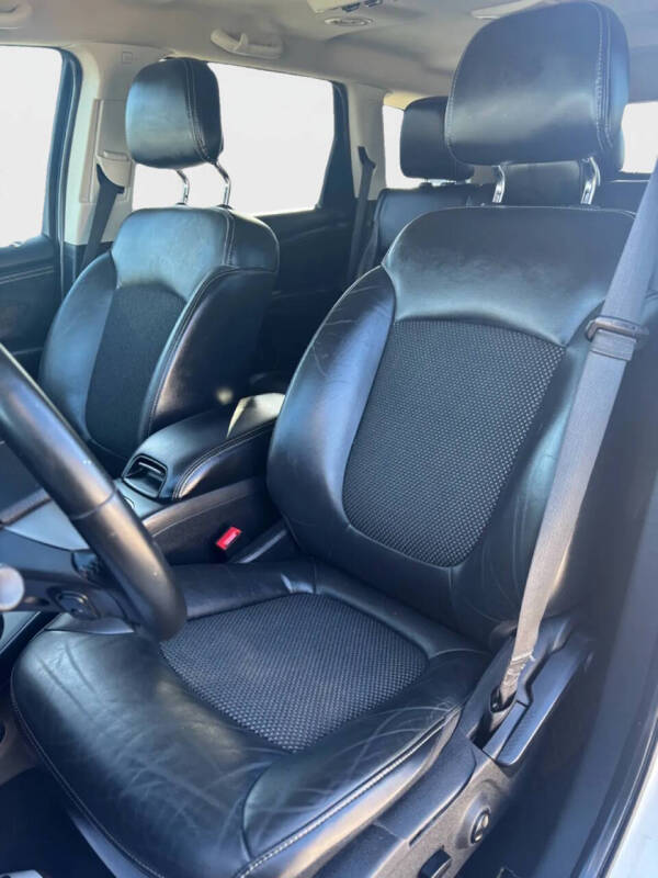 2019 Dodge Journey Crossroad