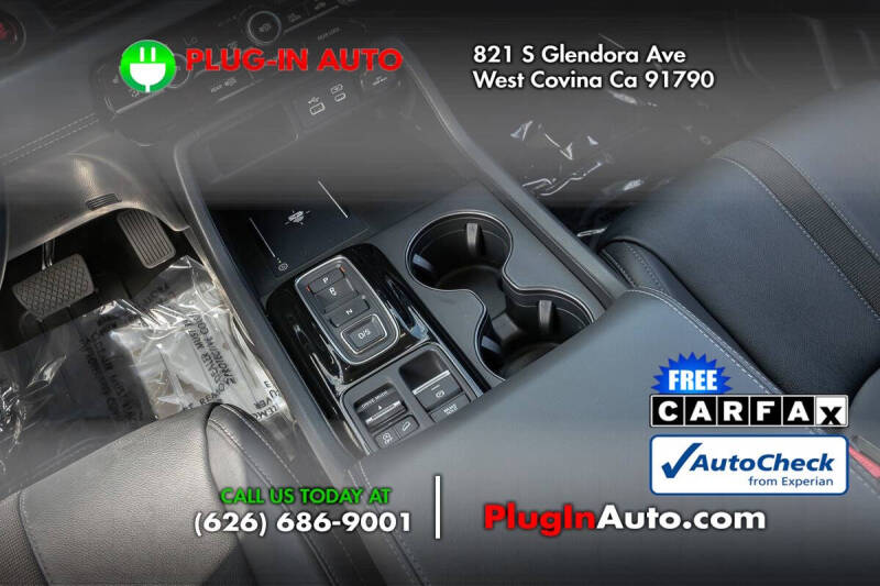 2023 Honda Pilot EX-L w/Rear Captain's Chairs