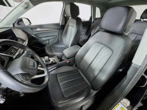 2023 Audi Q5 quattro Premium Plus 40 TFSI