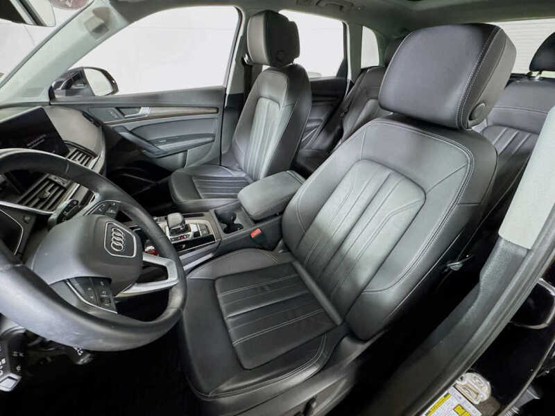 2023 Audi Q5 quattro Premium Plus 40 TFSI