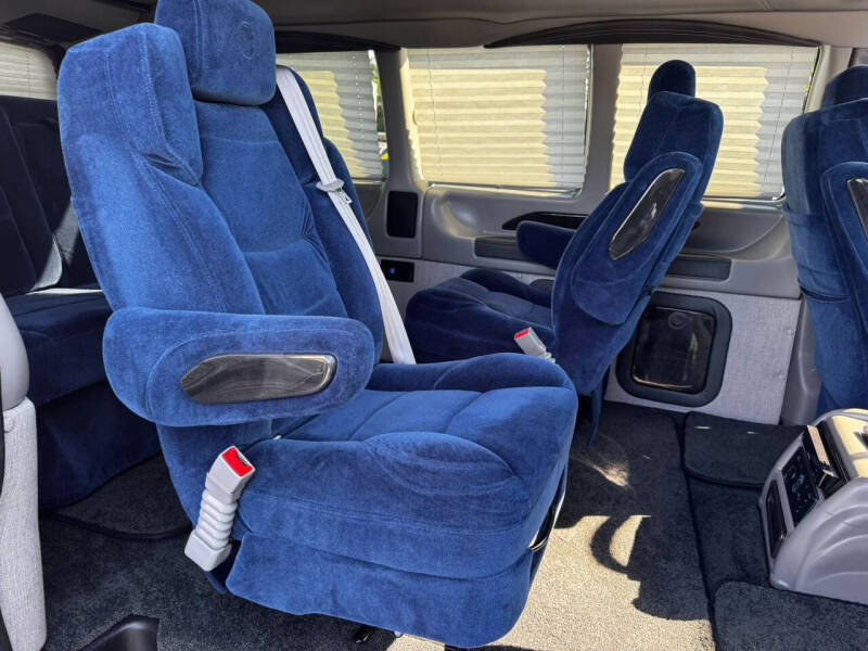 2025 Chevrolet Express 2500