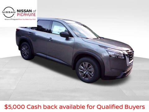 2025 Nissan Pathfinder S